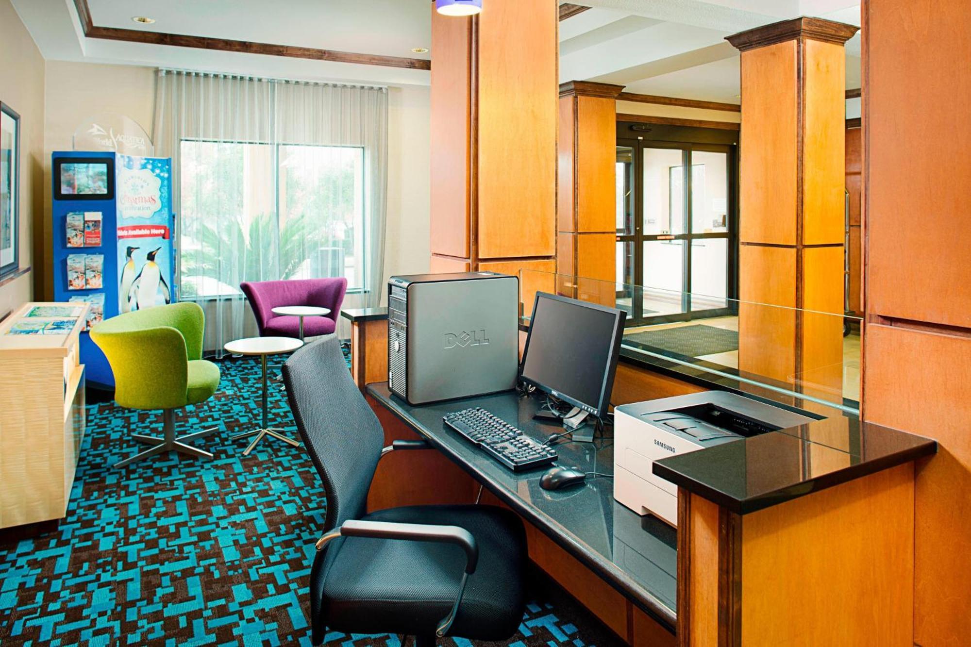 Fairfield Inn & Suites By Marriott San Antonio Seaworld / Westover Hills Exterior photo